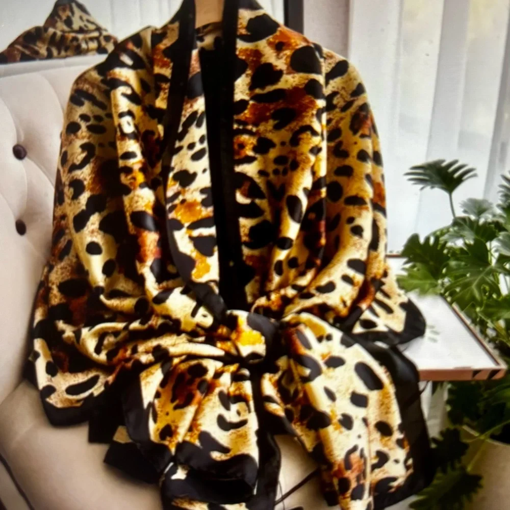 Leopard Border Print Scarf with Black Trim